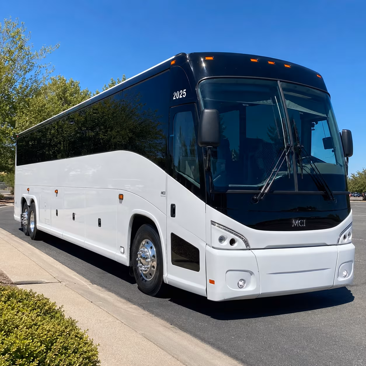 charter bus shuttles between stamford and connecticut government offices