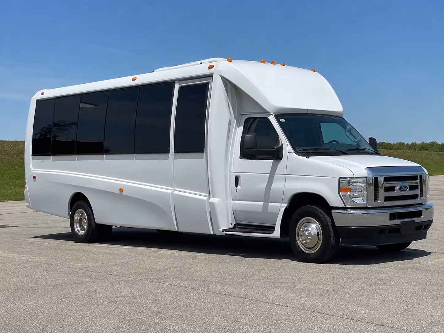 party buses that make stamford prom night unforgettable from the first stop